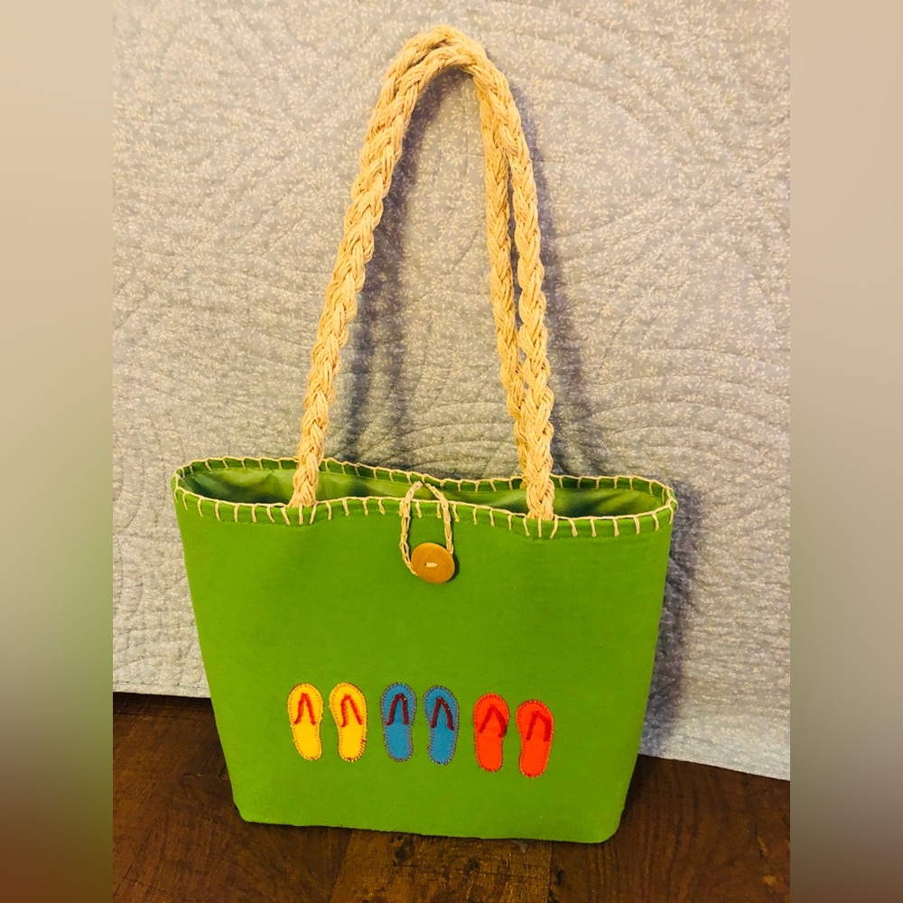Green Tote Bag with Colorful Flip-Flop Design